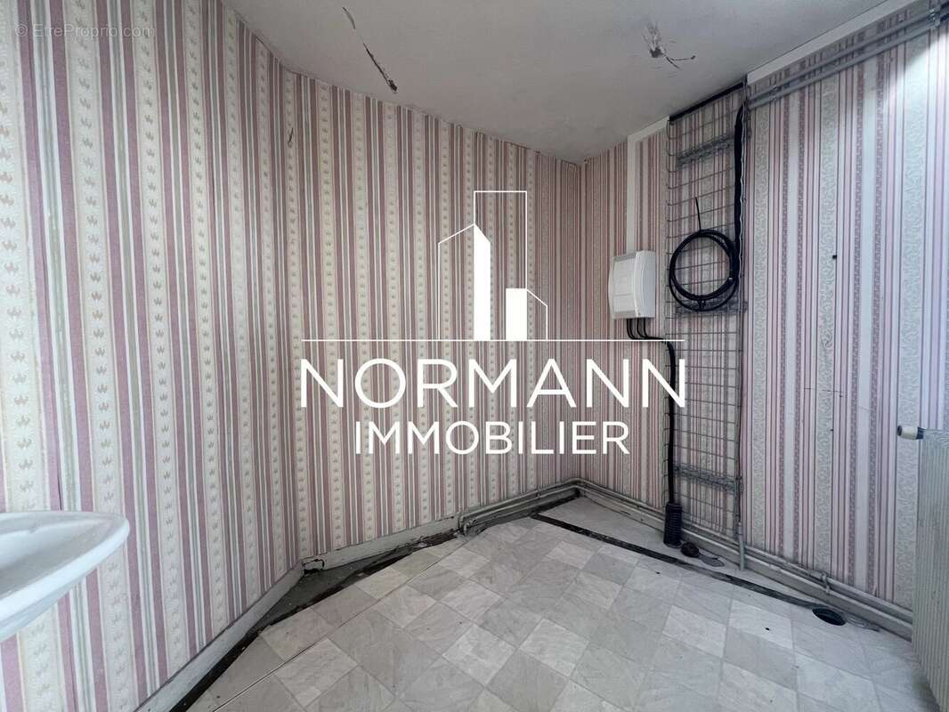Appartement à PARIS-8E
