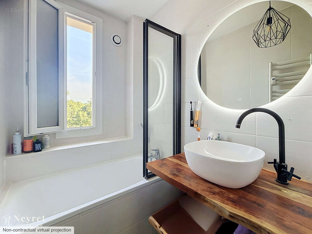 Appartement T3 traversant- rénové 67 m2- 2 chambres -Saint-Symphorien-d’Ozon- - photo 6