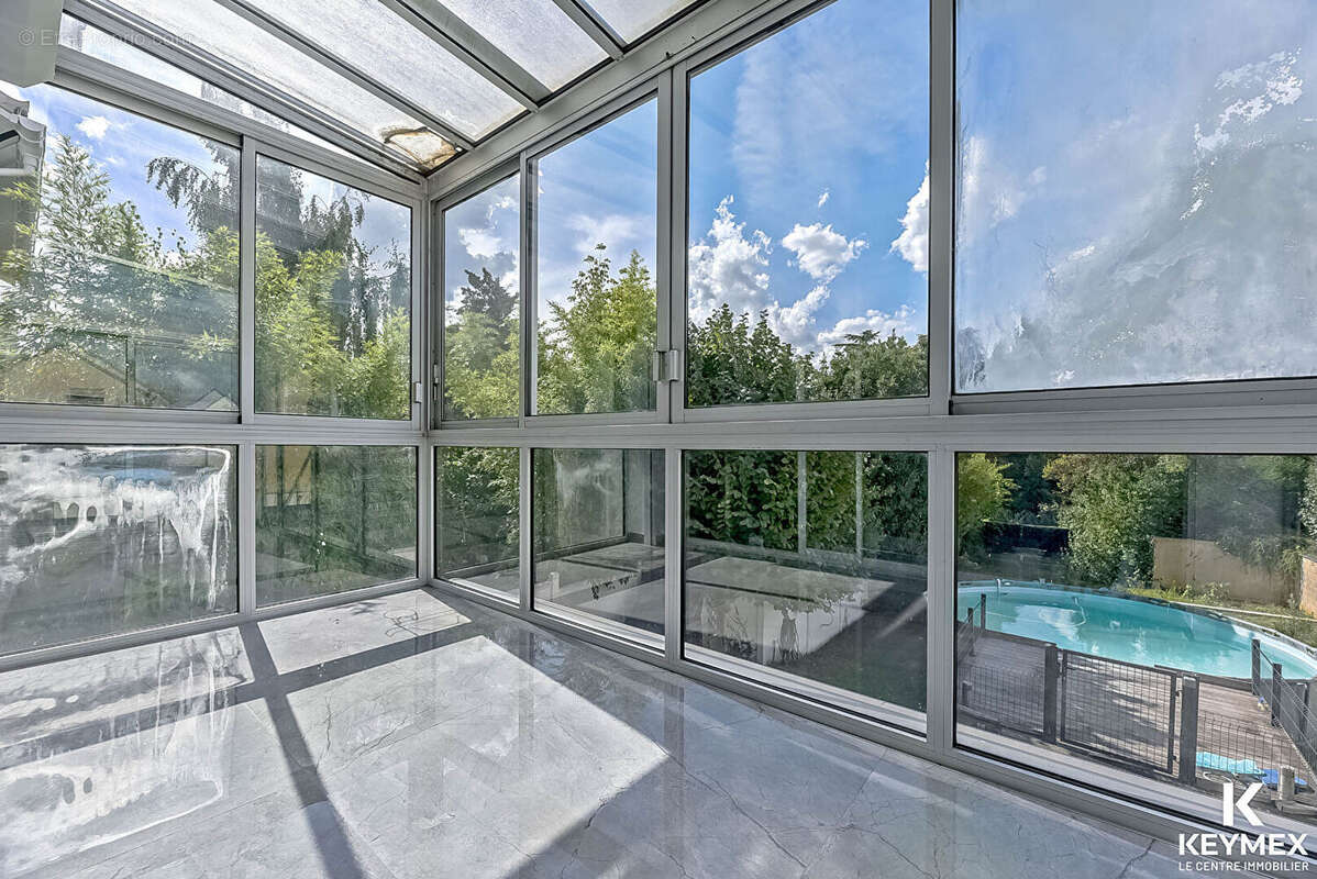 Maison à LA FRETTE-SUR-SEINE