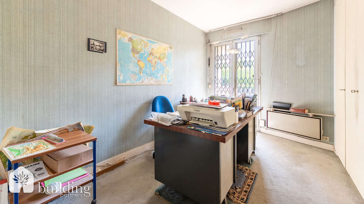 Appartement à NEUILLY-SUR-SEINE