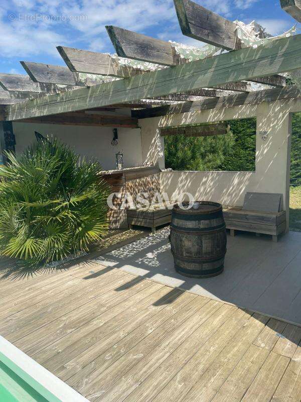 Maison à REVENTIN-VAUGRIS