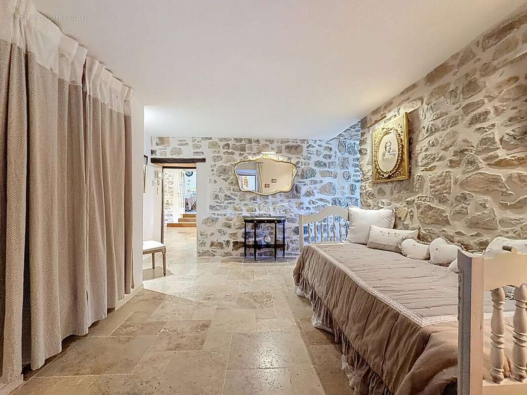 Maison à SAINT-MAURICE-D'ARDECHE