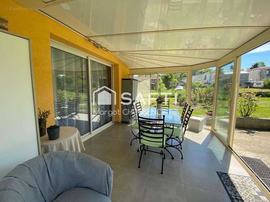 Photo 2 - Maison à ECOYEUX