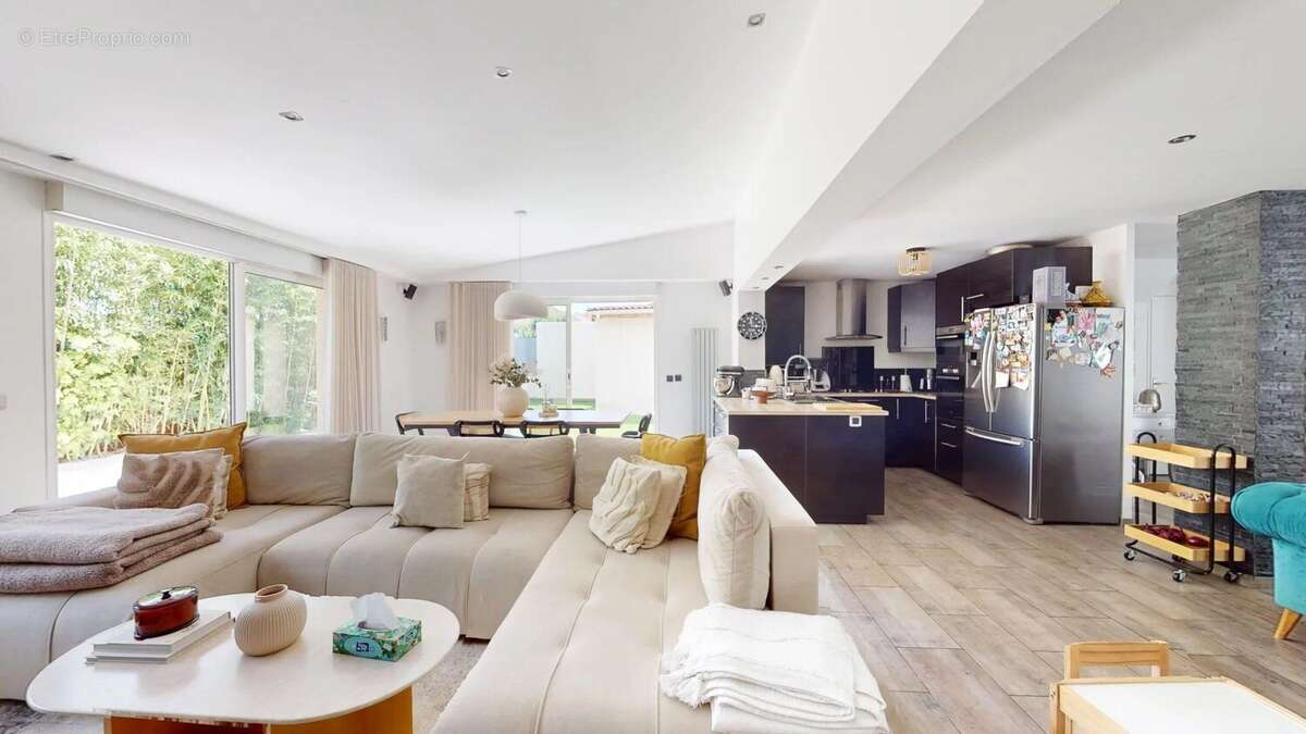 Maison à PONTAULT-COMBAULT