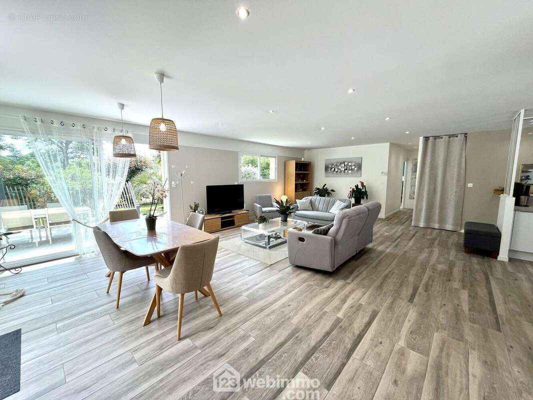 Maison à LE PIAN-MEDOC