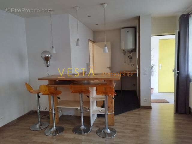 Commerce à MONTREUIL