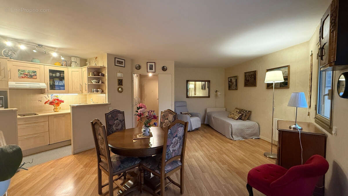 Appartement à LEVALLOIS-PERRET