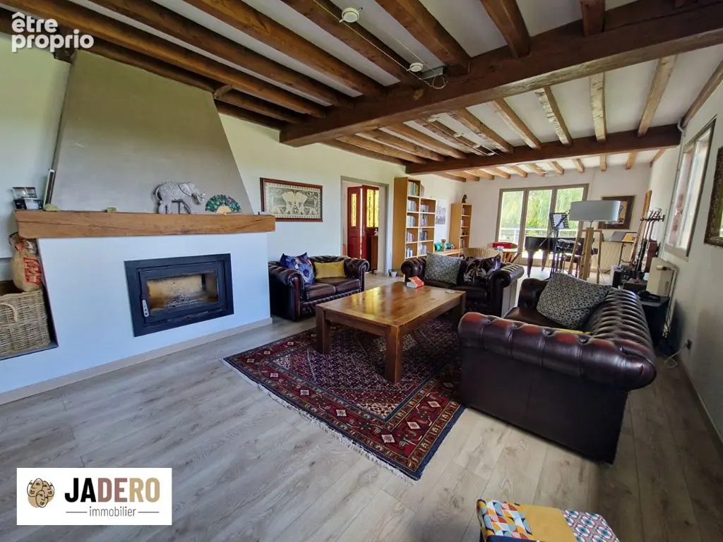 Maison familiale de 187 m² , 4 à 5 chambres , Terrain de 3 011 m² , Saumont-la-Poterie - photo 3