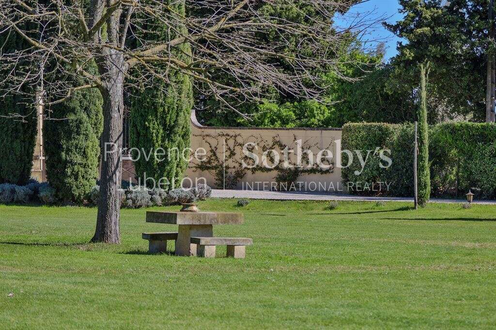 Maison à PERNES-LES-FONTAINES