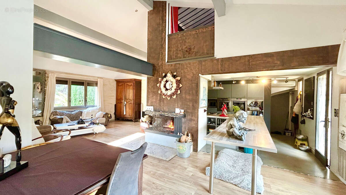 Maison à MONTESQUIEU-DES-ALBERES