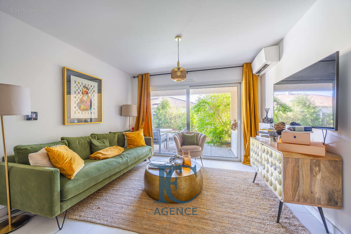 Appartement à SANARY-SUR-MER