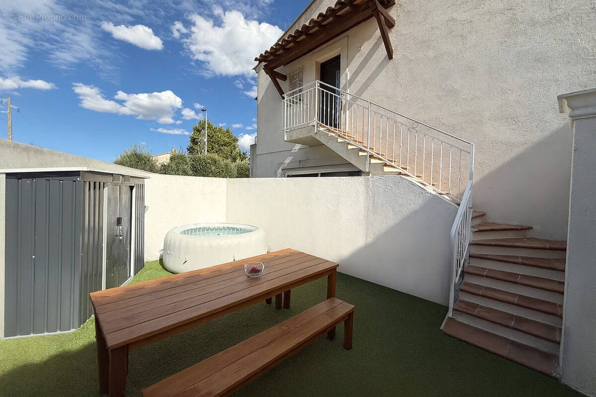 Maison à SOLLIES-PONT