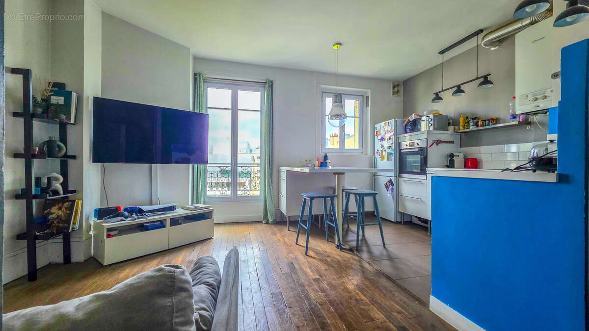 Appartement à LA GARENNE-COLOMBES