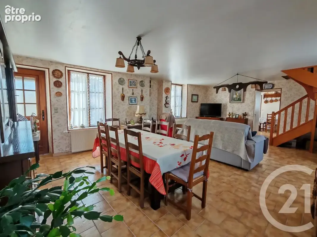Maison 4 pièces 115 m² à vendre à Chaumont-En-Vexin (60240) - photo 5