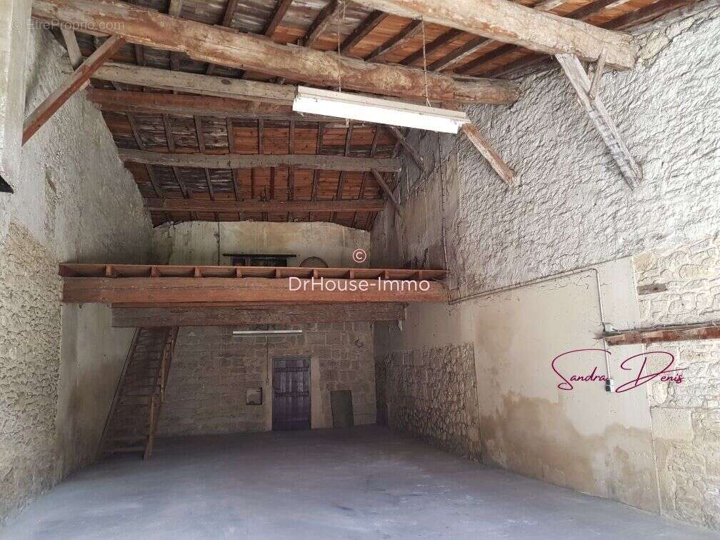 Parking à LA REOLE