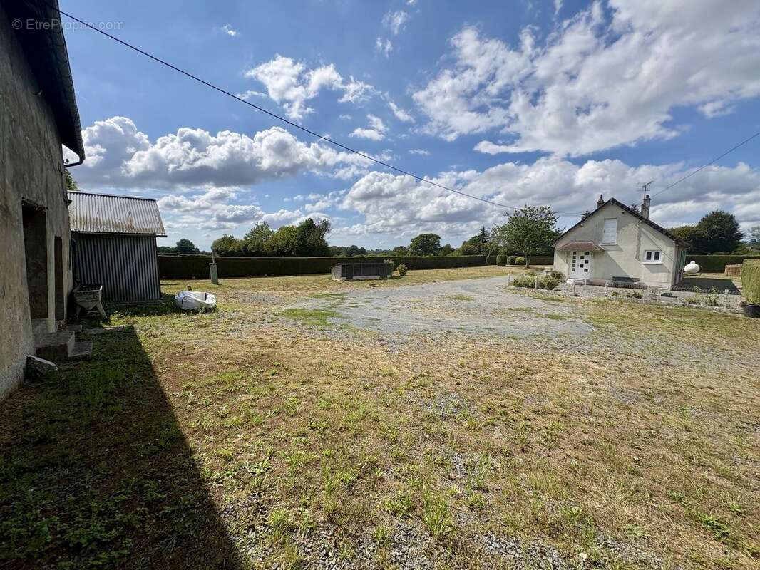 Maison 66 m² à Saint-Pierre-De-Semilly  - photo 8