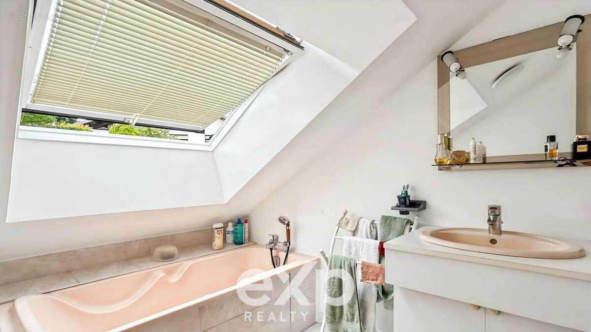 Maison à BOUSSIERES