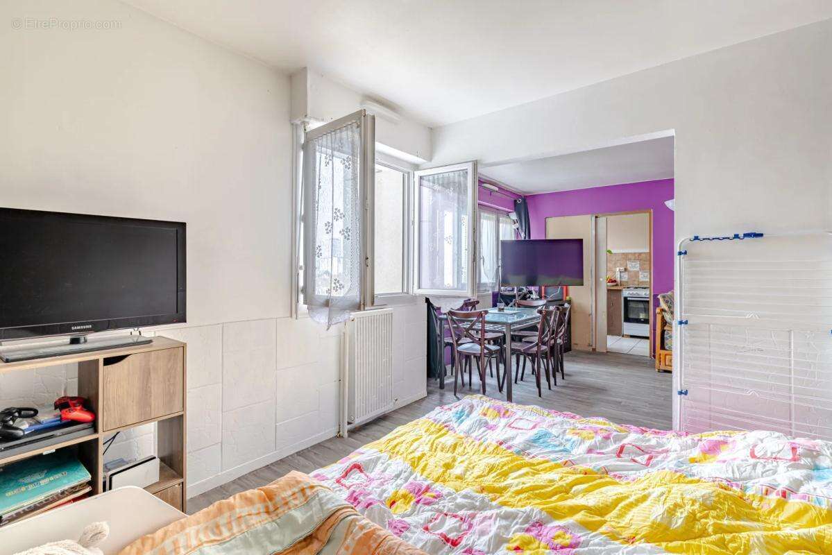 Appartement à EPINAY-SUR-SEINE