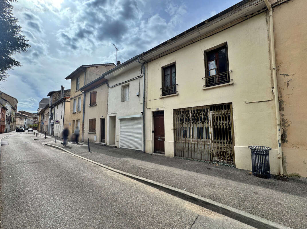 Appartement à BOURGOIN-JALLIEU