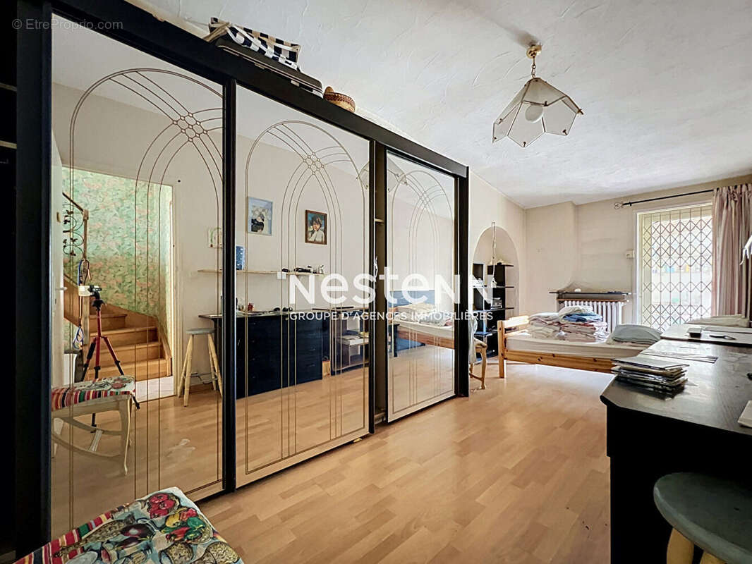 Appartement + local commercial - 82 m² et 108 m² - rue des potiers - pas de copropriété - parking - photo 15