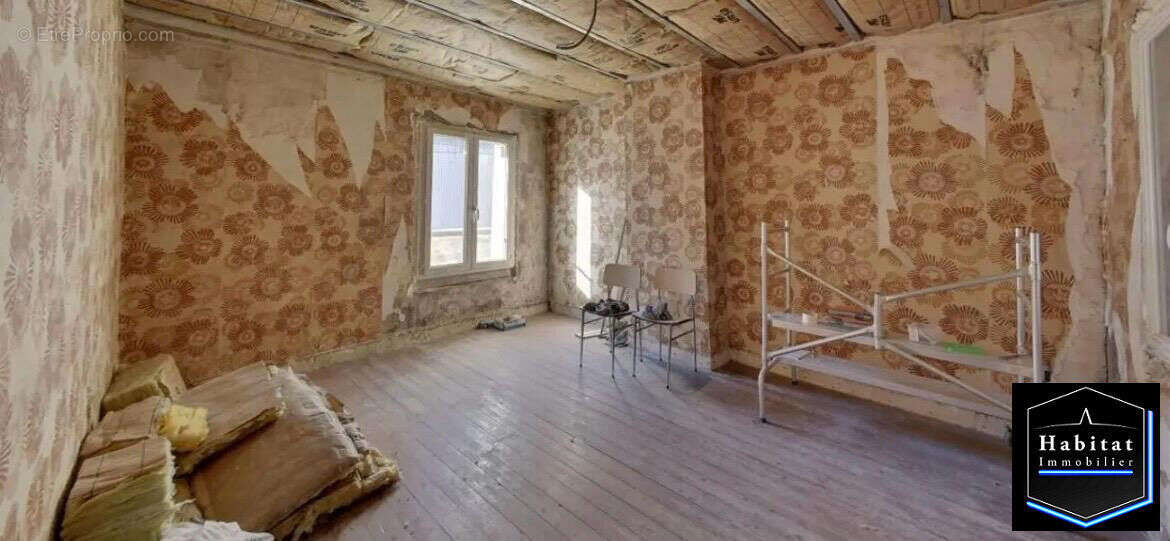 Maison à NANTEUIL-LE-HAUDOUIN