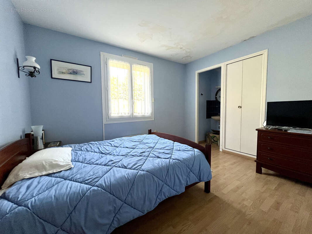 Maison à ROCHEMAURE