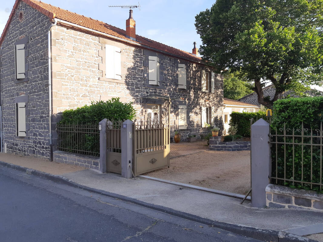 Maison à SAINT-IGNAT