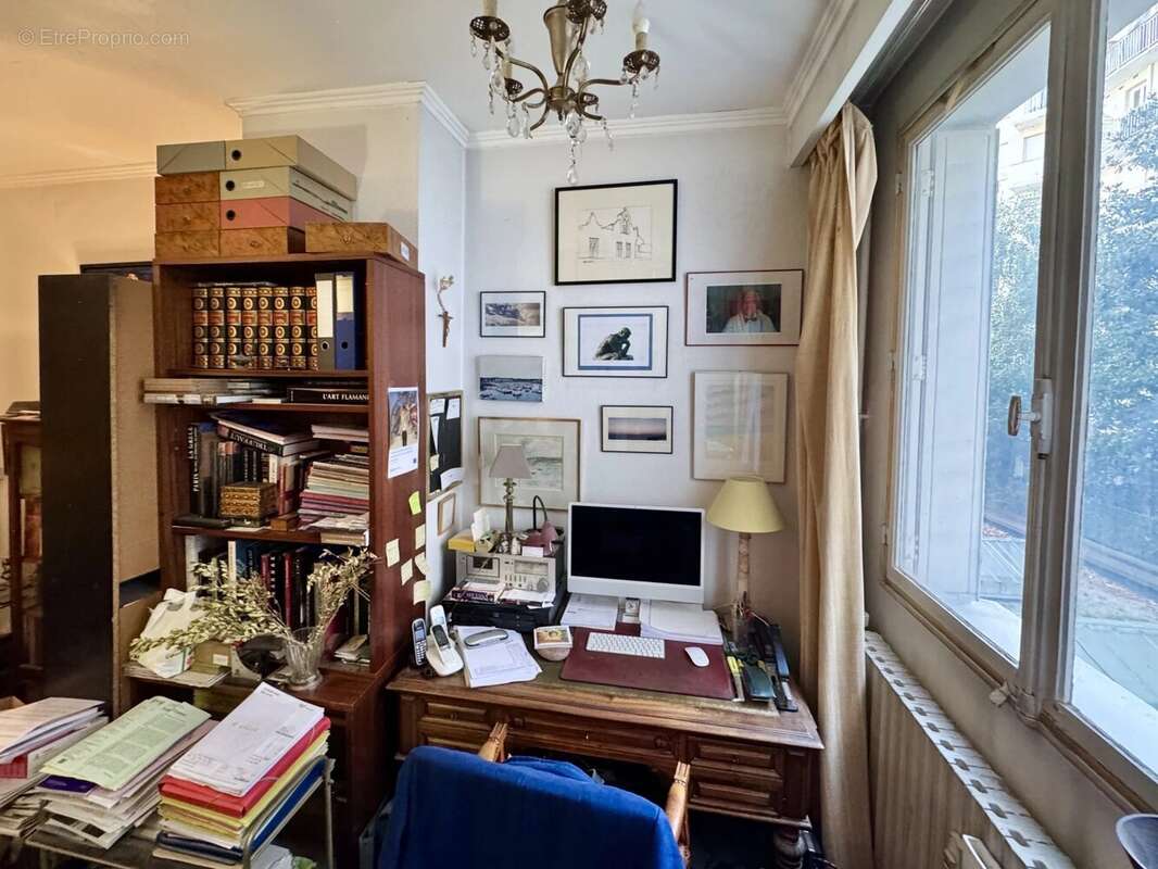 Appartement à PARIS-7E