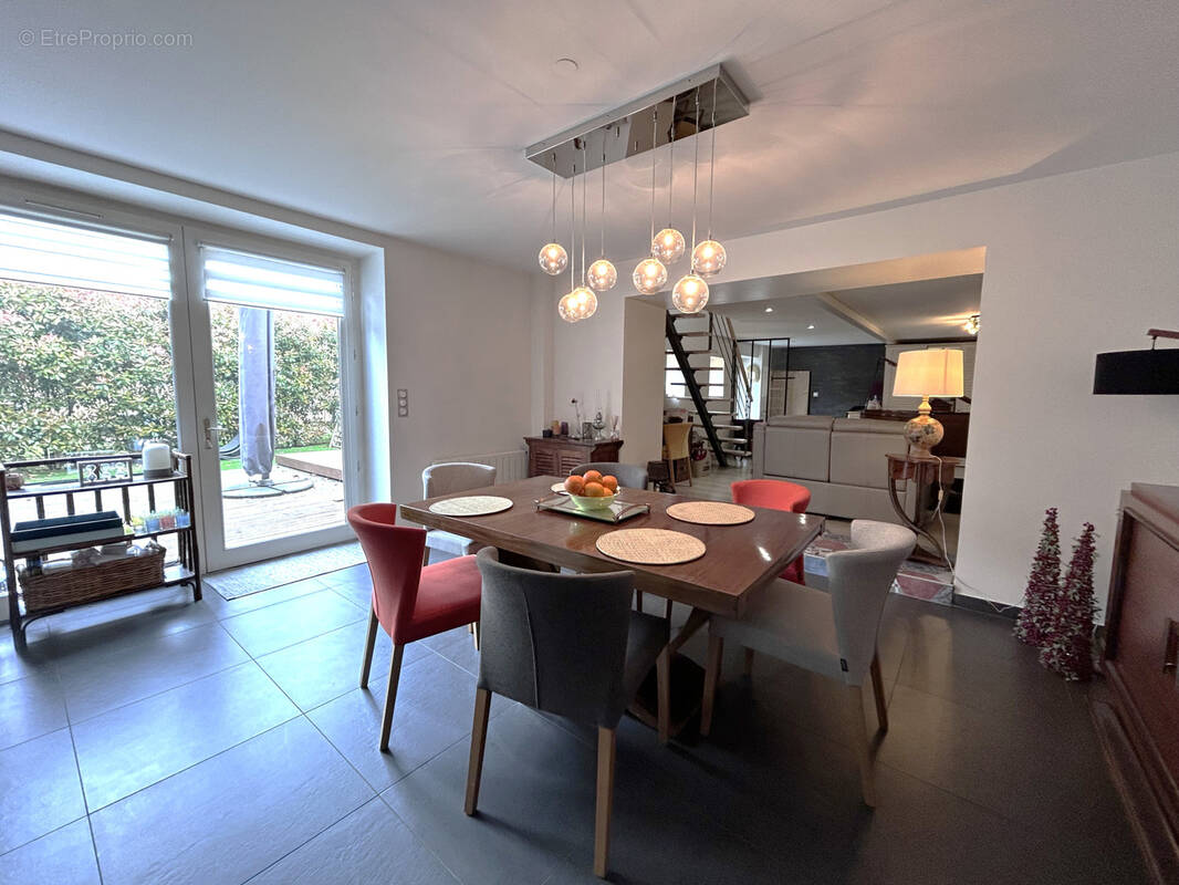 Appartement à ARNAS