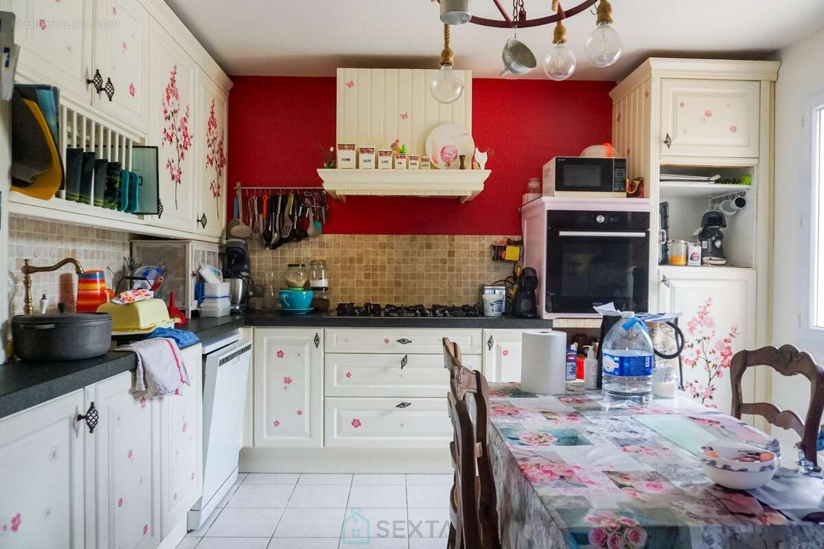 Maison à SAINT-ROMAIN-ET-SAINT-CLEMENT