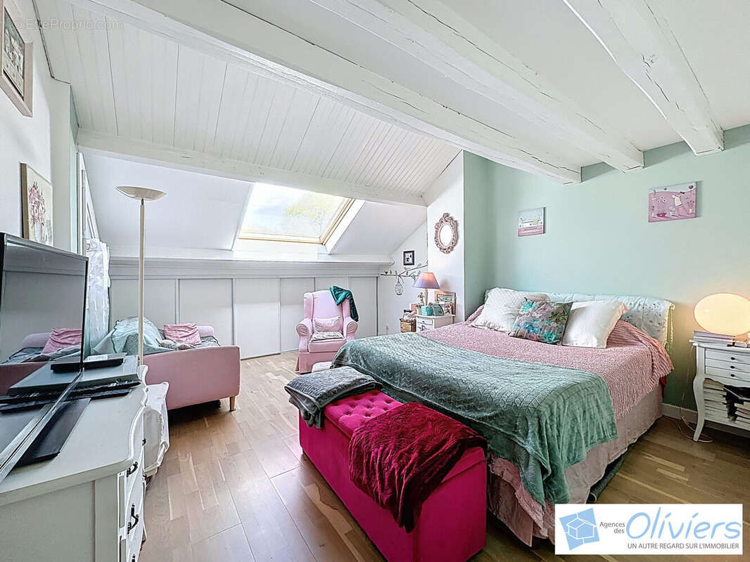 Maison 118 m² à Voisins-Le-Bretonneux  - photo 8