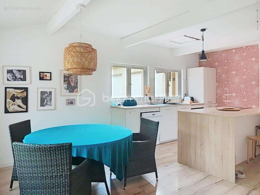 Maison de plain-pied avec piscine et vue dégagée, au calme de la campagne - photo 7
