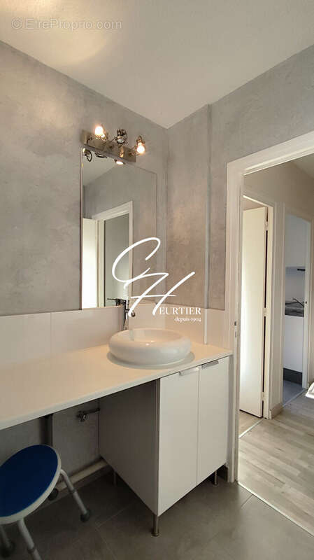 Appartement à MEYLAN