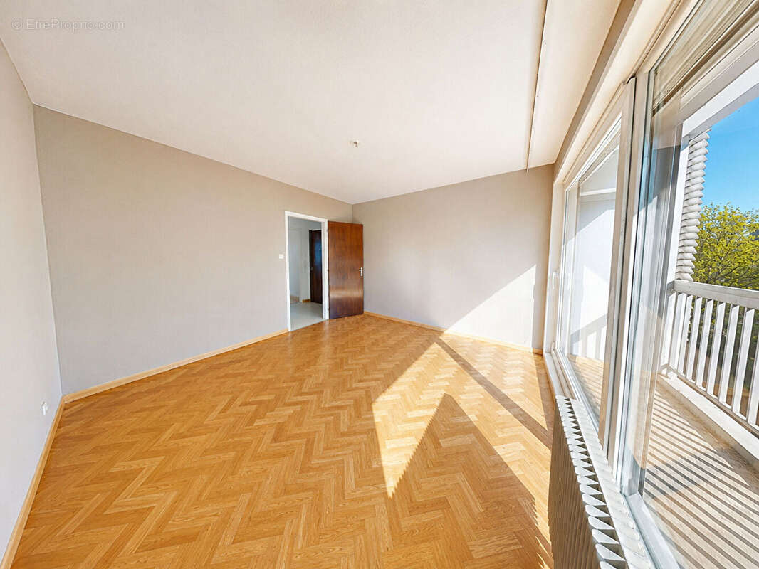 Bel appartement 3/4 pièces à Lingolsheim 88.33 m2 - photo 2