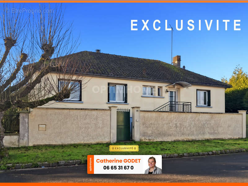 Maison à CLEVILLIERS