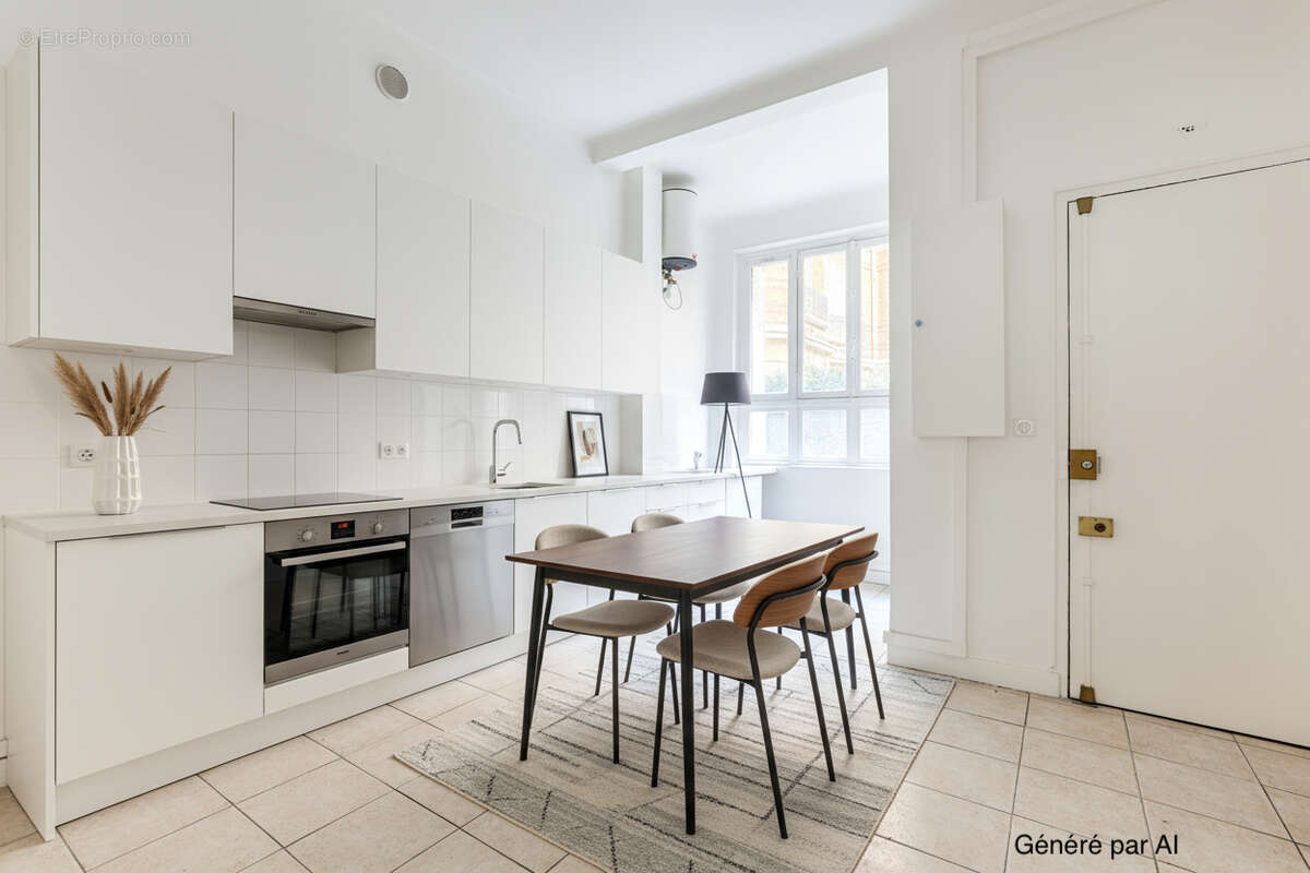 Appartement à PARIS-16E