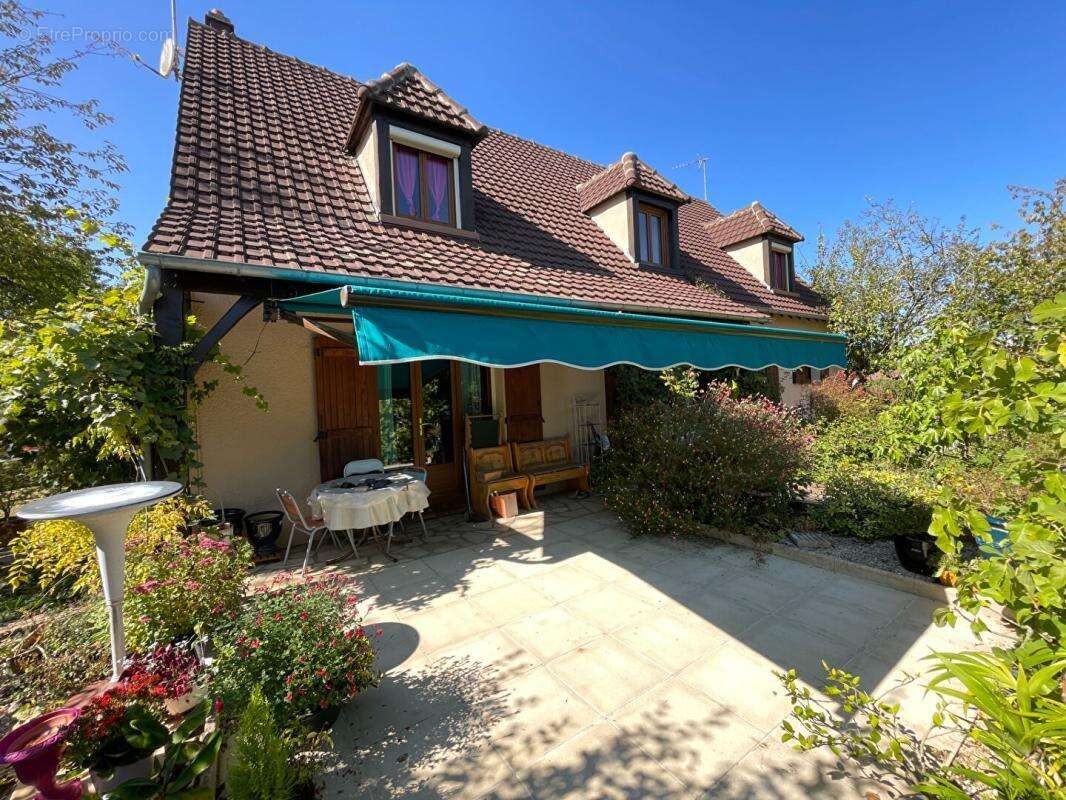 Maison à MAINTENON
