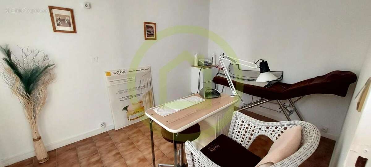 Commerce à ROQUEFORT-LES-PINS