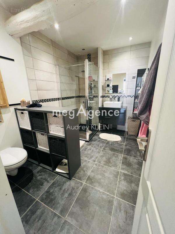 Maison à VILLENEUVE-LA-GUYARD