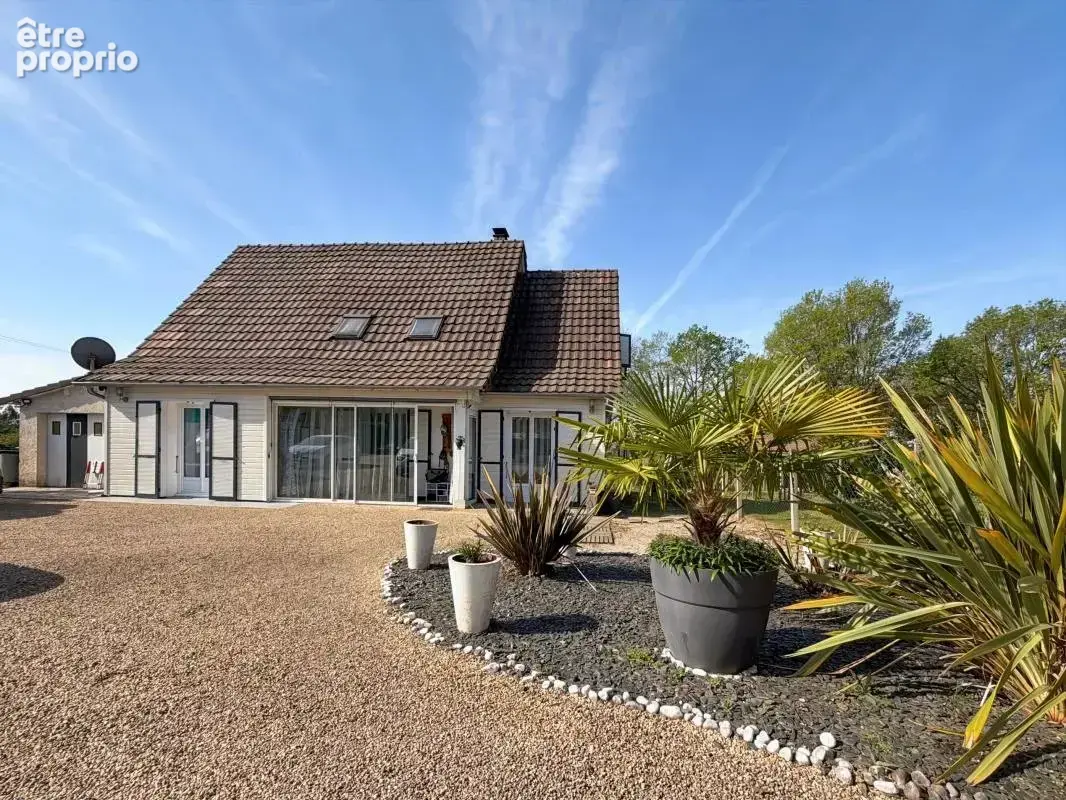  Ensemble immobilier avec maison périgourdine et deux gîtes – Vue panoramique – Terrain 4 091 m²  - photo 2