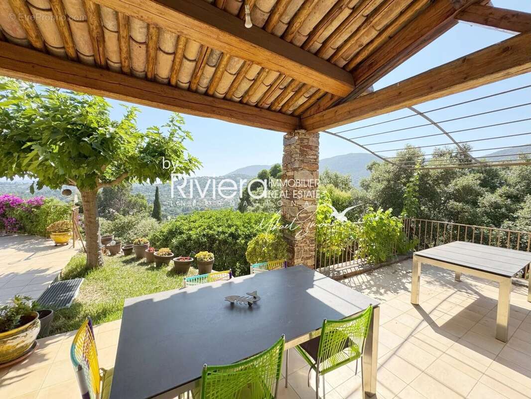 Maison à CAVALAIRE-SUR-MER