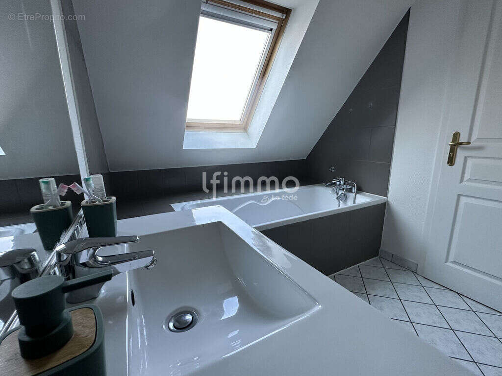 Duplex 3 pièces lumineux 79 m² avec balcon, garage et cave - photo 12