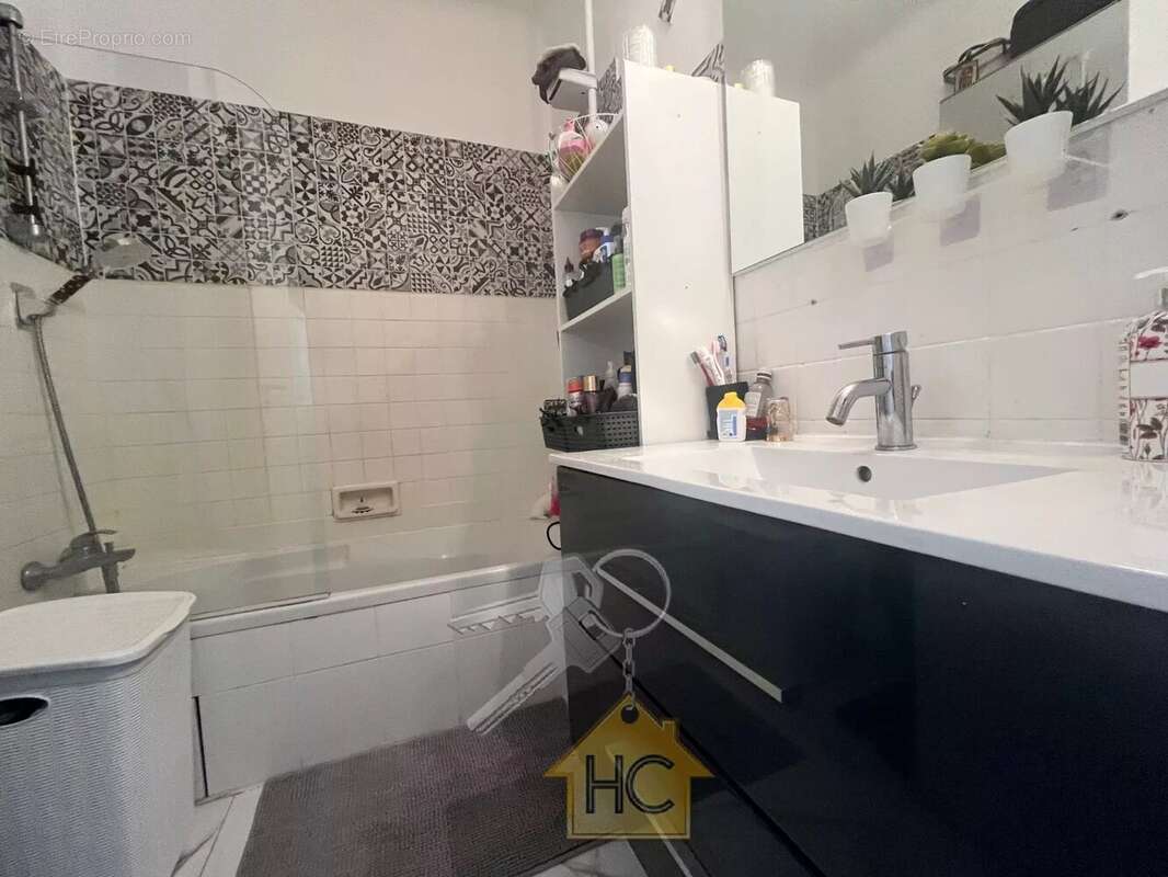 Appartement à LE CANNET