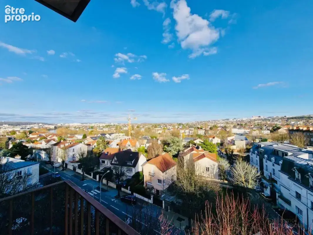 Appartement à LE PERREUX-SUR-MARNE
