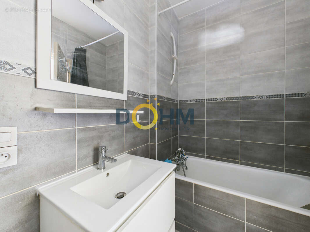 Appartement à SAINT-ETIENNE
