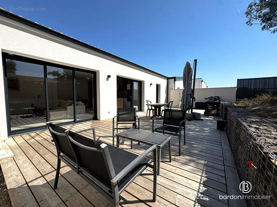 Maison 5 pièces - 99 m² - Belle maison neuve à La Garnache - photo 12