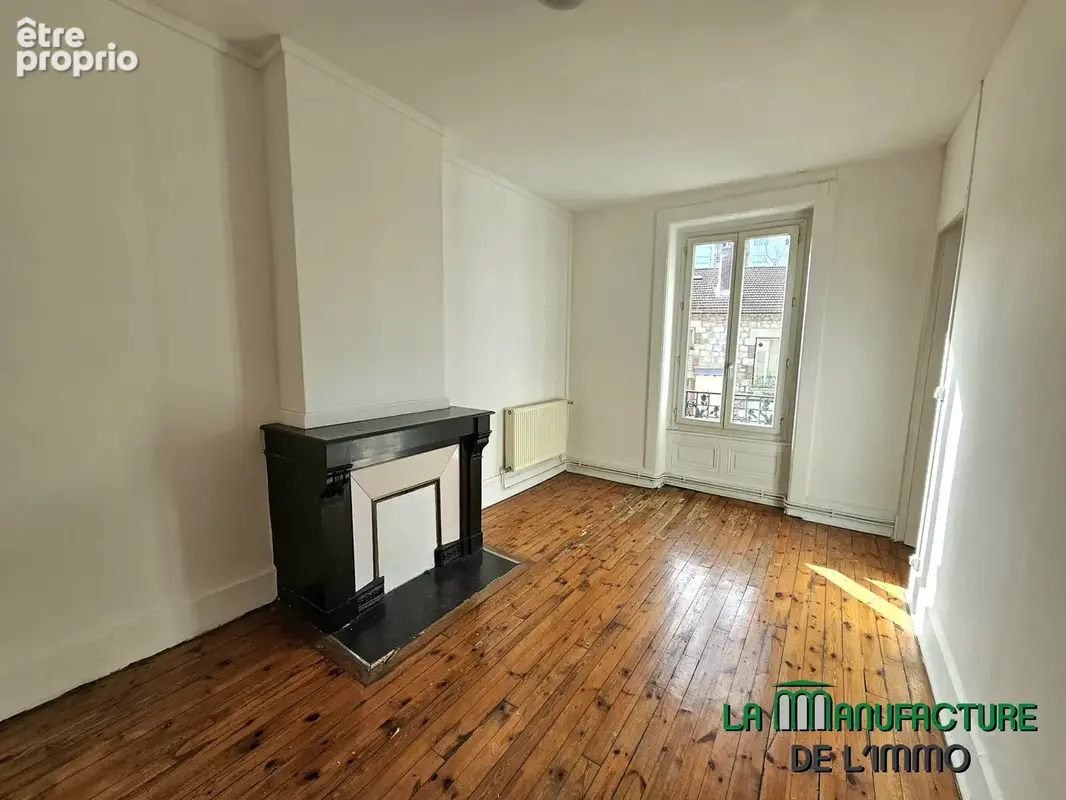 Appartement de caractère de type T3 de 65,06 m2 Carrez - Prox. Châteaucreux - photo 2