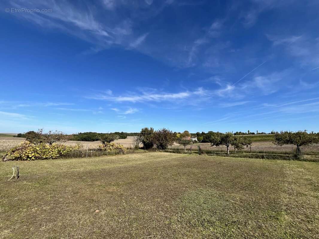 Maison à BECHERESSE