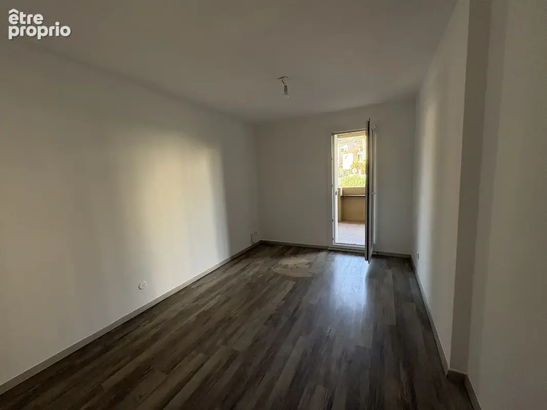 Furiani   Résidence « U Pinu »   T4 de 84,74 m2 au 1er étage avec loggia - photo 4