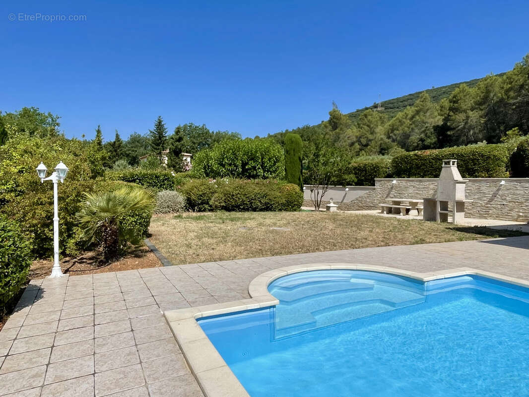 Maison individuelle type 5 avec piscine en provence verte - BESSE SUR ISSOLE - photo 4